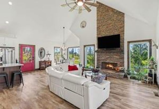 230 High River Landing, Ellijay, GA 30540