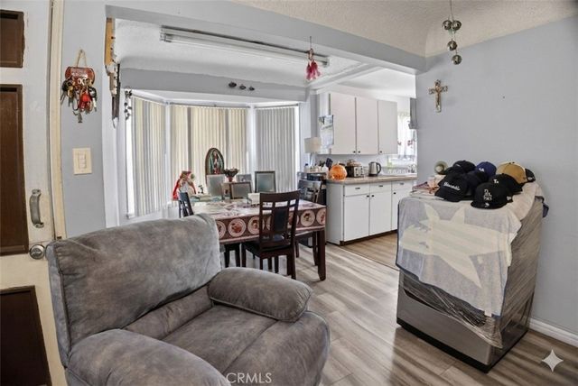 3274 Michigan, South Gate, CA 90280