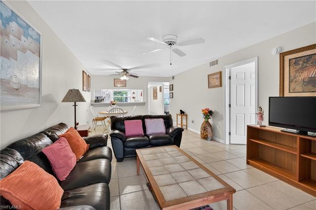 5725 Foxlake DR 5, North Fort Myers, FL 33917