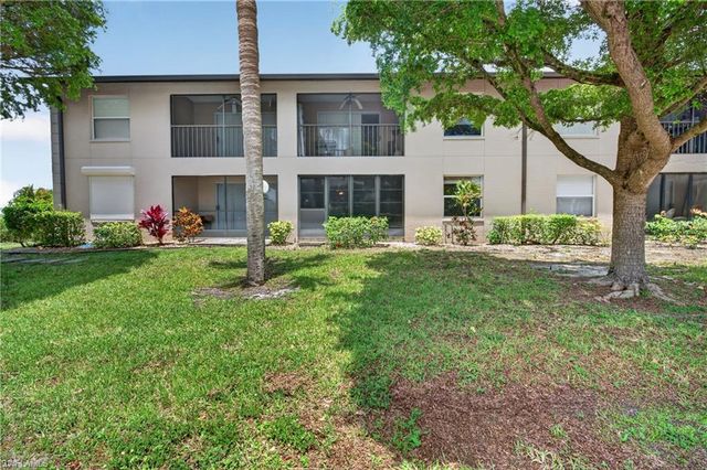 5725 Foxlake DR 5, North Fort Myers, FL 33917