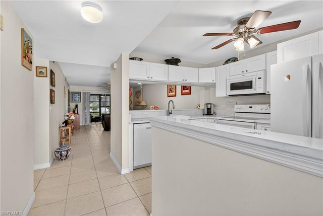 5725 Foxlake DR 5, North Fort Myers, FL 33917