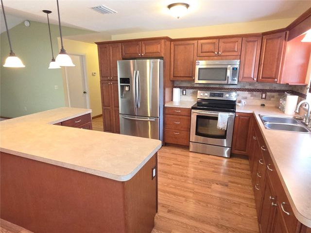 18851 KELLY ROAD, Spring Hill, FL 34610