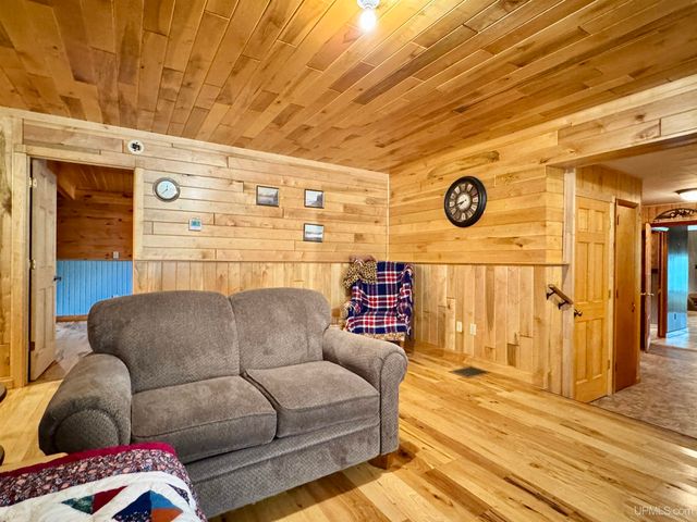 57487 Lakeshore Drive, Calumet, MI 49913