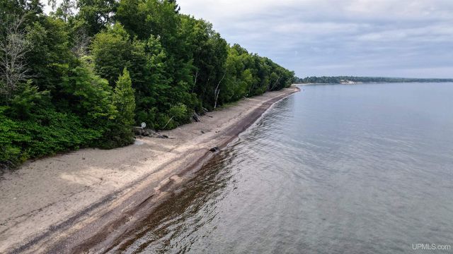 57487 Lakeshore Drive, Calumet, MI 49913