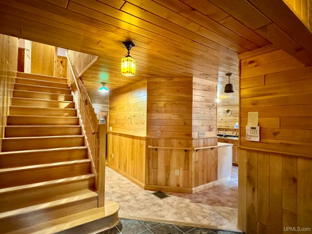 57487 Lakeshore Drive, Calumet, MI 49913