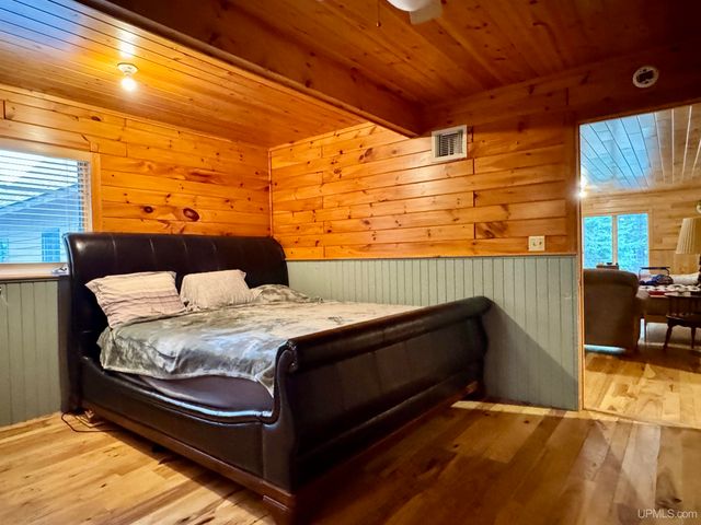 57487 Lakeshore Drive, Calumet, MI 49913