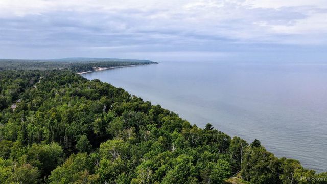 57487 Lakeshore Drive, Calumet, MI 49913