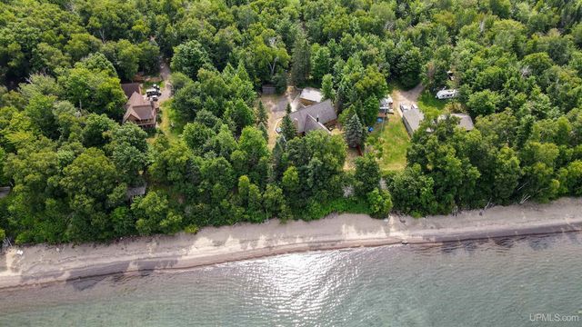 57487 Lakeshore Drive, Calumet, MI 49913