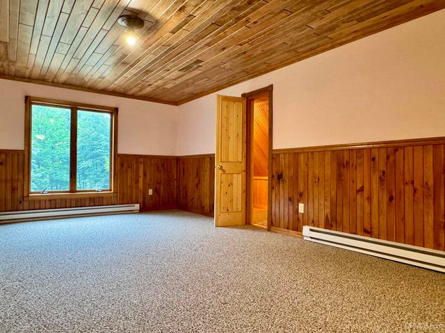 57487 Lakeshore Drive, Calumet, MI 49913