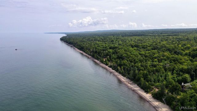 57487 Lakeshore Drive, Calumet, MI 49913