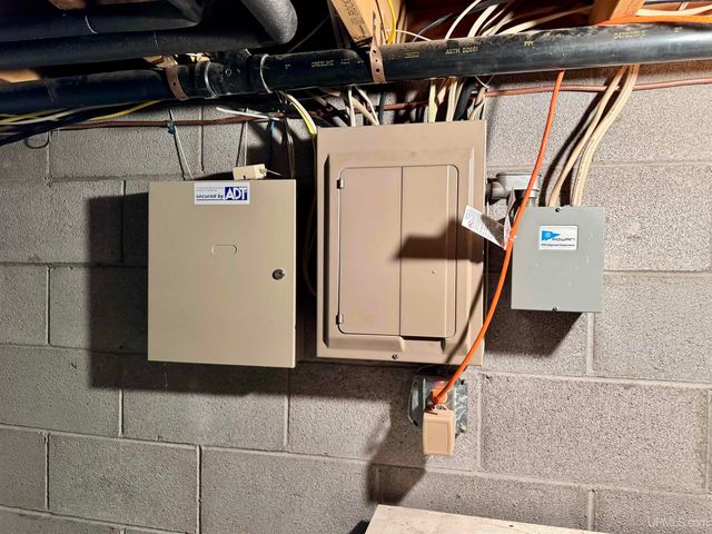 57487 Lakeshore Drive, Calumet, MI 49913