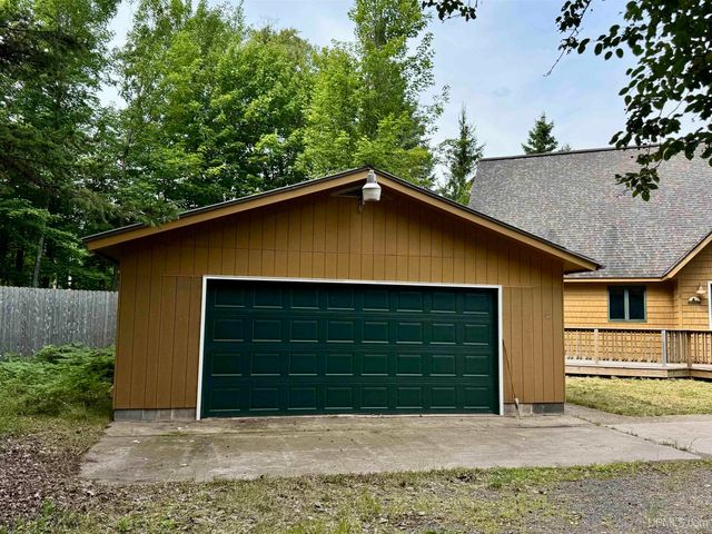 57487 Lakeshore Drive, Calumet, MI 49913