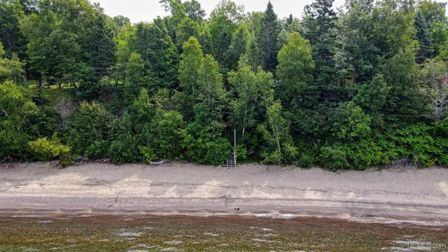 57487 Lakeshore Drive, Calumet, MI 49913