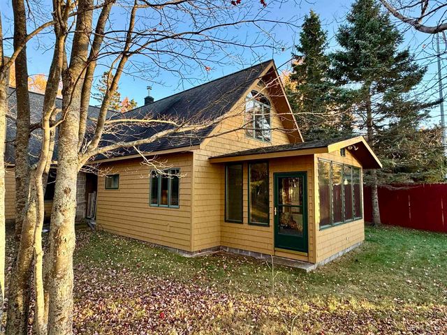 57487 Lakeshore Drive, Calumet, MI 49913
