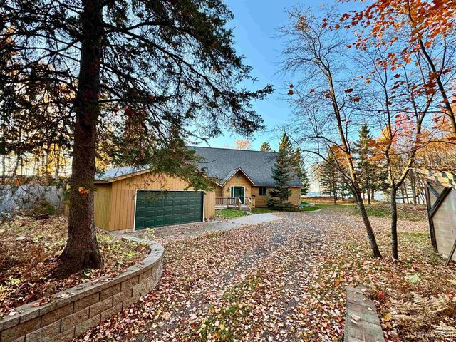 57487 Lakeshore Drive, Calumet, MI 49913