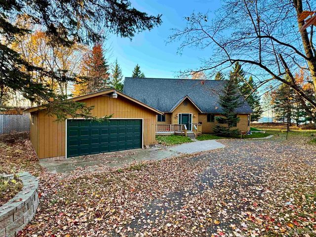 57487 Lakeshore Drive, Calumet, MI 49913