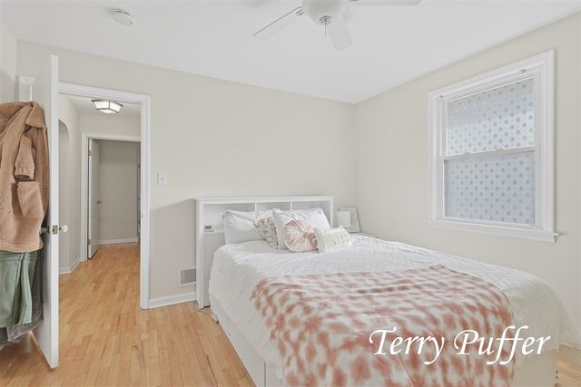 1559 Glenwood Avenue, Muskegon, MI 49445