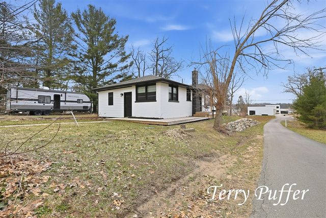 1559 Glenwood Avenue, Muskegon, MI 49445