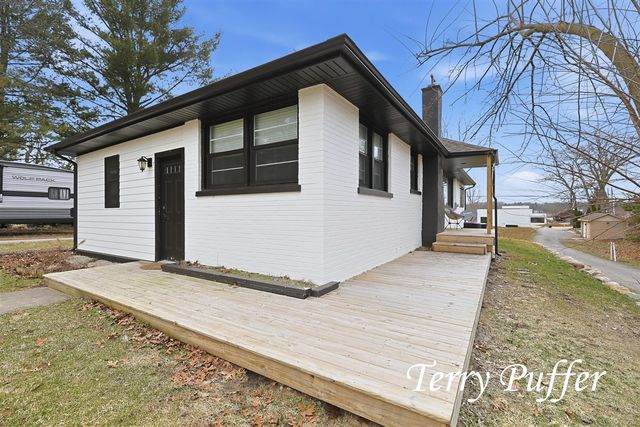 1559 Glenwood Avenue, Muskegon, MI 49445