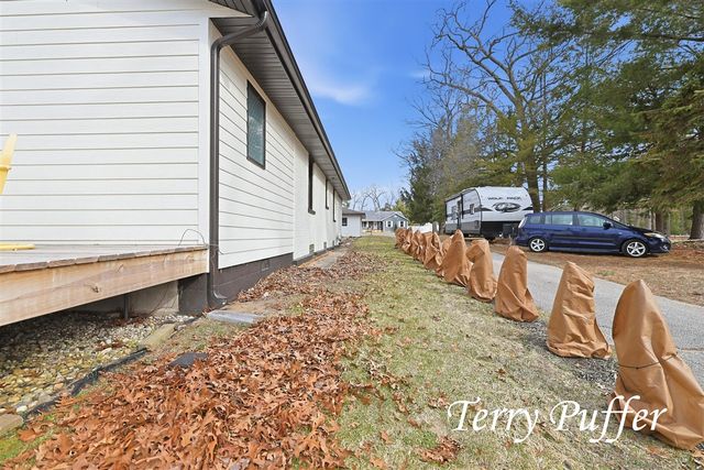 1559 Glenwood Avenue, Muskegon, MI 49445