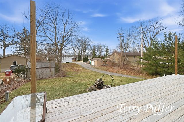 1559 Glenwood Avenue, Muskegon, MI 49445