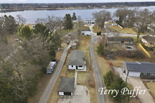 1559 Glenwood Avenue, Muskegon, MI 49445