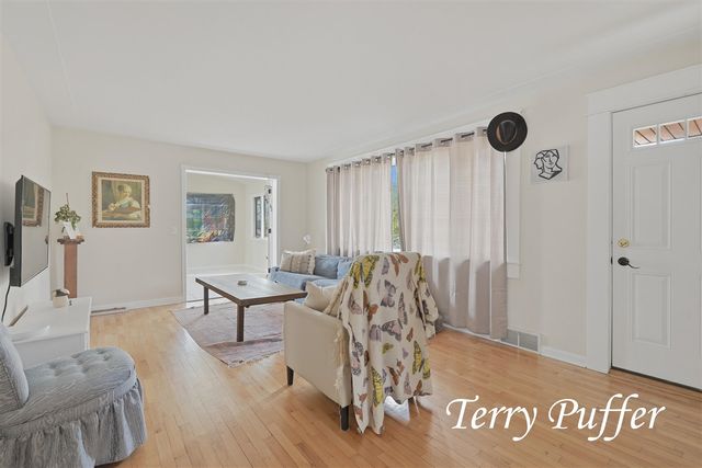 1559 Glenwood Avenue, Muskegon, MI 49445