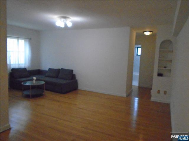 3021 Edwin Avenue 4B, Fort Lee, NJ 07024