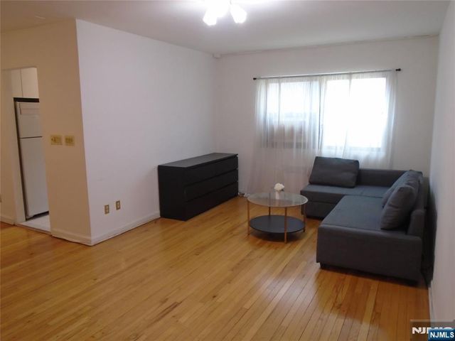 3021 Edwin Avenue 4B, Fort Lee, NJ 07024