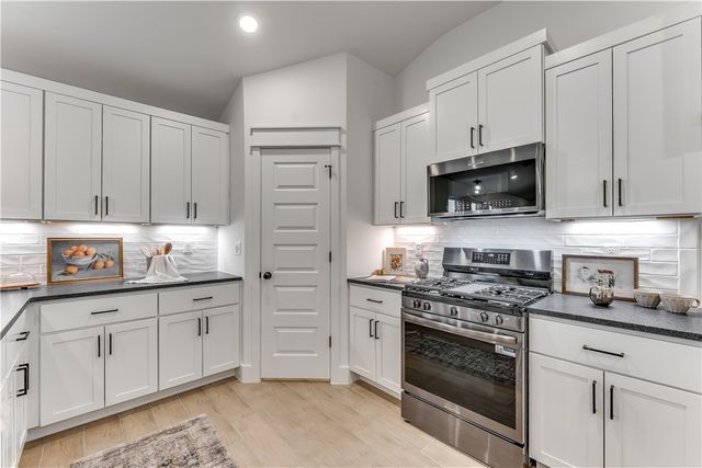 2809 Buckside Street, Springdale, AR 72762