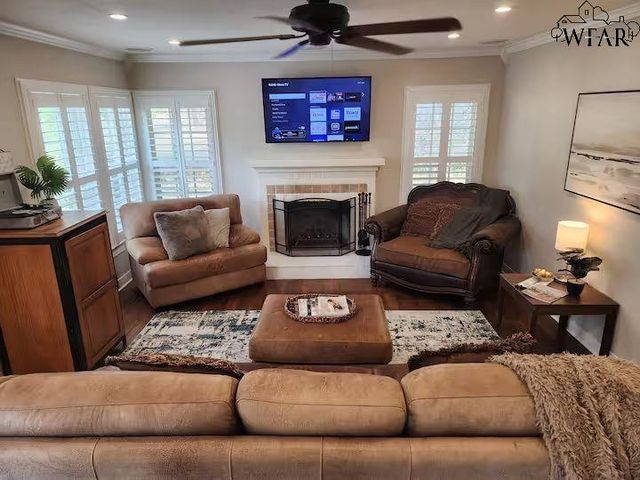 1645 ARDATH AVENUE, Wichita Falls, TX 76301
