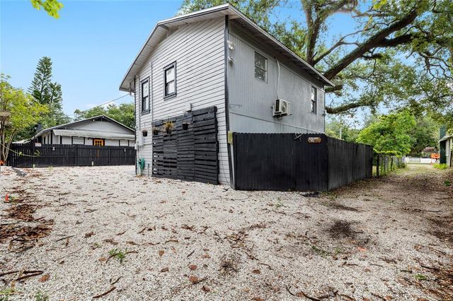 1021 E CAYUGA STREET, Tampa, FL 33603