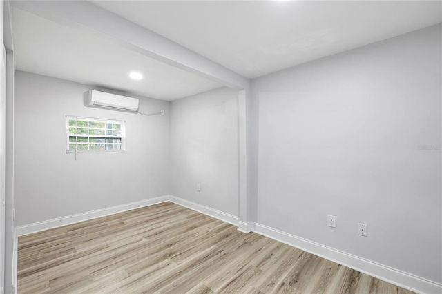 1021 E CAYUGA STREET, Tampa, FL 33603