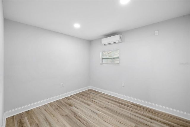 1021 E CAYUGA STREET, Tampa, FL 33603