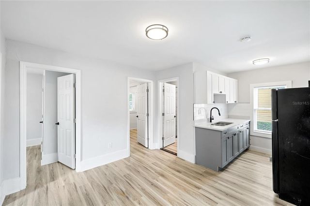 1021 E CAYUGA STREET, Tampa, FL 33603