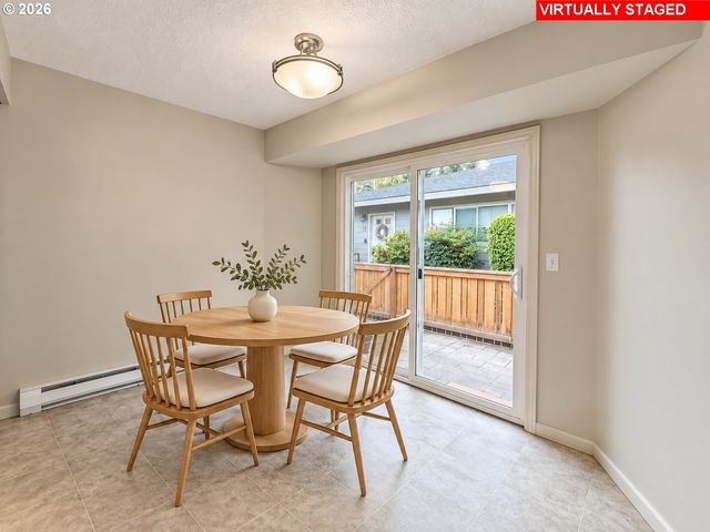 2531 Sw SPRING GARDEN St 14, Portland, OR 97219