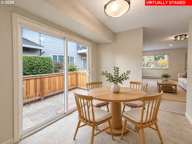 2531 Sw SPRING GARDEN St 14, Portland, OR 97219