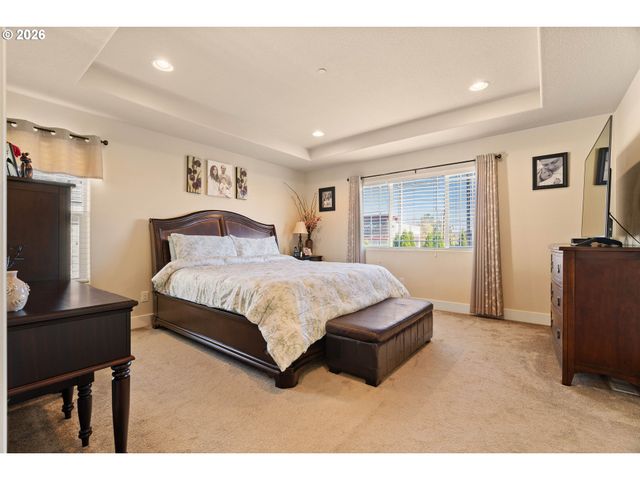 526 Ne 77TH Ave, Hillsboro, OR 97124