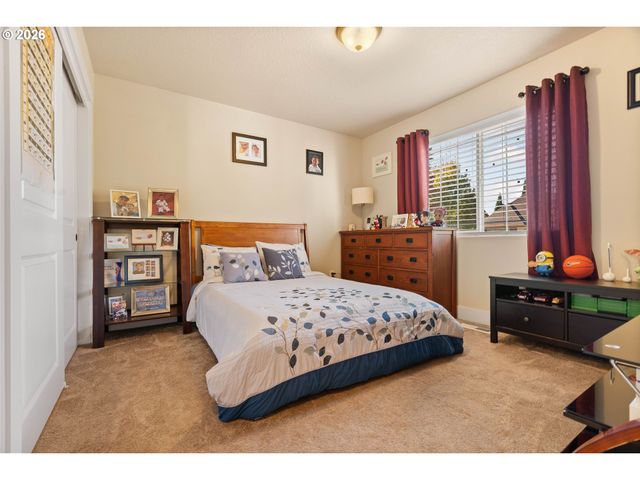 526 Ne 77TH Ave, Hillsboro, OR 97124