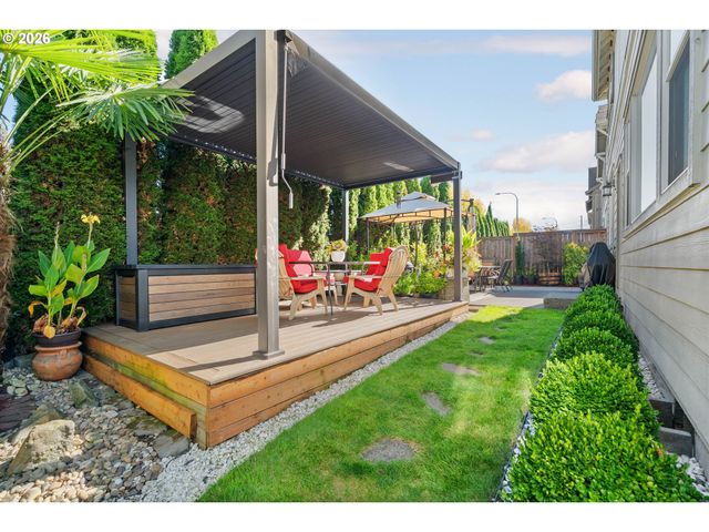 526 Ne 77TH Ave, Hillsboro, OR 97124