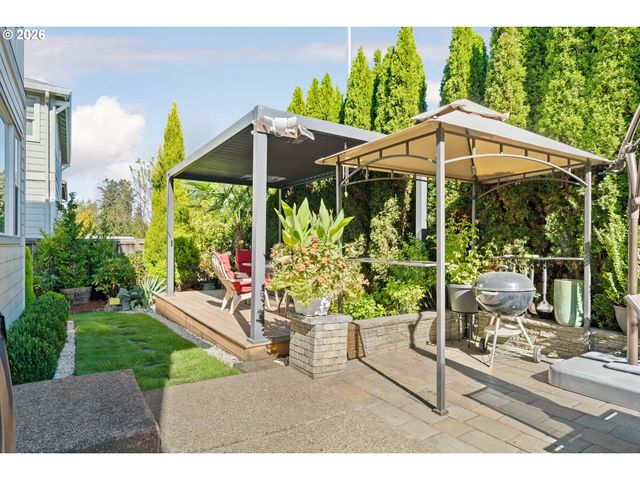 526 Ne 77TH Ave, Hillsboro, OR 97124