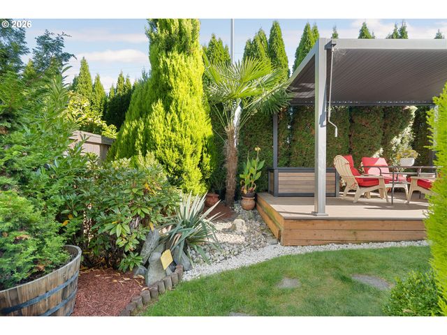 526 Ne 77TH Ave, Hillsboro, OR 97124