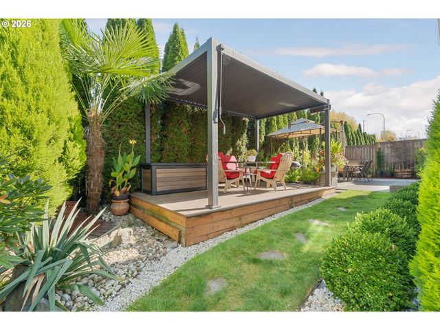 526 Ne 77TH Ave, Hillsboro, OR 97124