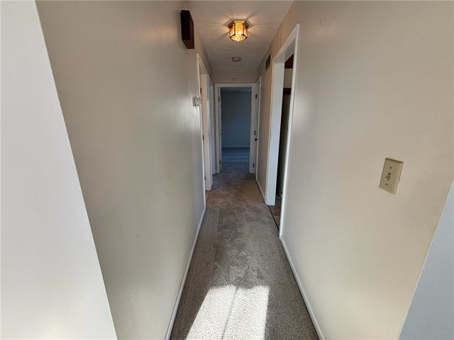 402 Pinewood Drive, Smithfield, RI 02917