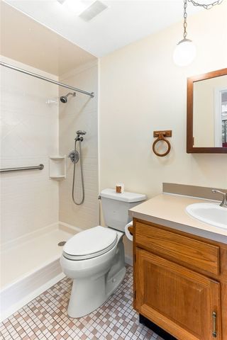 402 Pinewood Drive, Smithfield, RI 02917