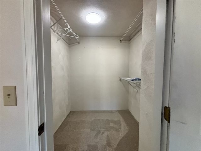 402 Pinewood Drive, Smithfield, RI 02917