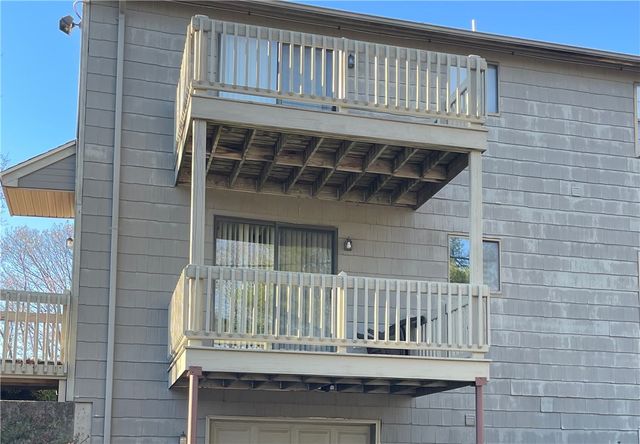 402 Pinewood Drive, Smithfield, RI 02917