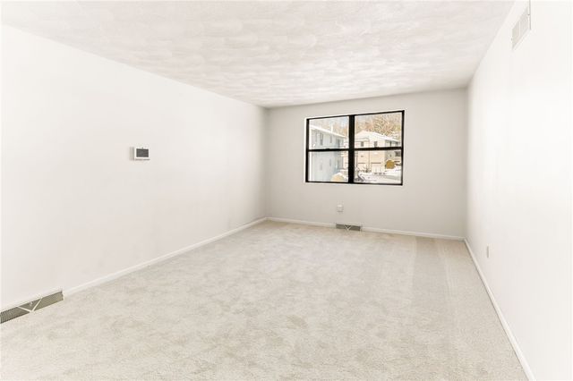 402 Pinewood Drive, Smithfield, RI 02917