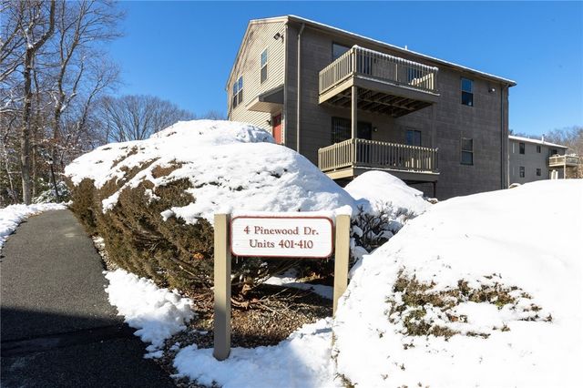 402 Pinewood Drive, Smithfield, RI 02917