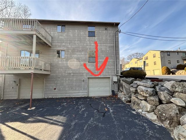 402 Pinewood Drive, Smithfield, RI 02917